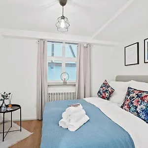 Apartment Neu I Einzigartige I Terrasse Am Rhein I Netflix I Apple Tv Schweiz