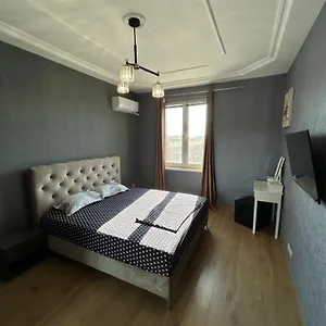 https://maria-luizas-cozy-central-apartment.sofiahotelsbg.com